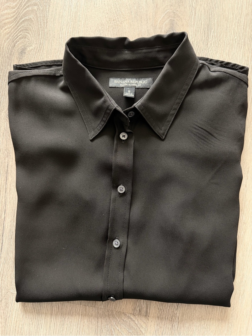 Banana Republic Men’s Black Cotton-Blend Dress Shirt
